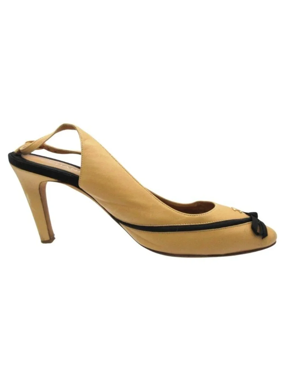 CHANEL pumps cc
